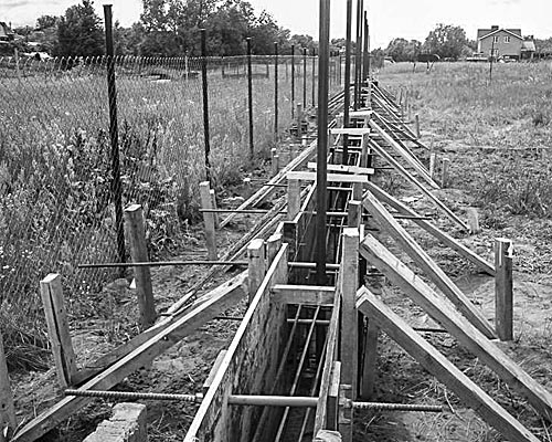 Фундамент для забора